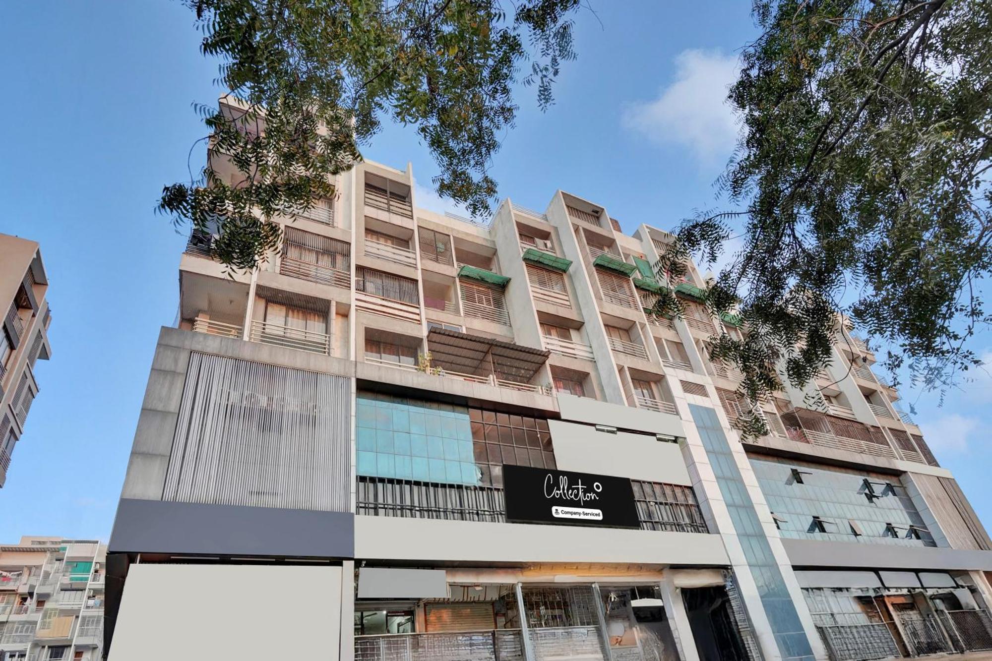 Super Collection O Kudasan Gandhinagar Formerly Hotel Royal Mansion Exterior photo